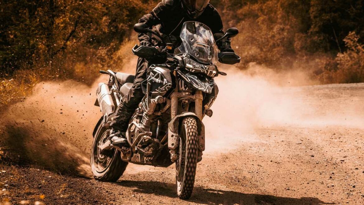 Nova Triumph Tiger 1200 é lançada na Europa; veja tudo agora mesmo!