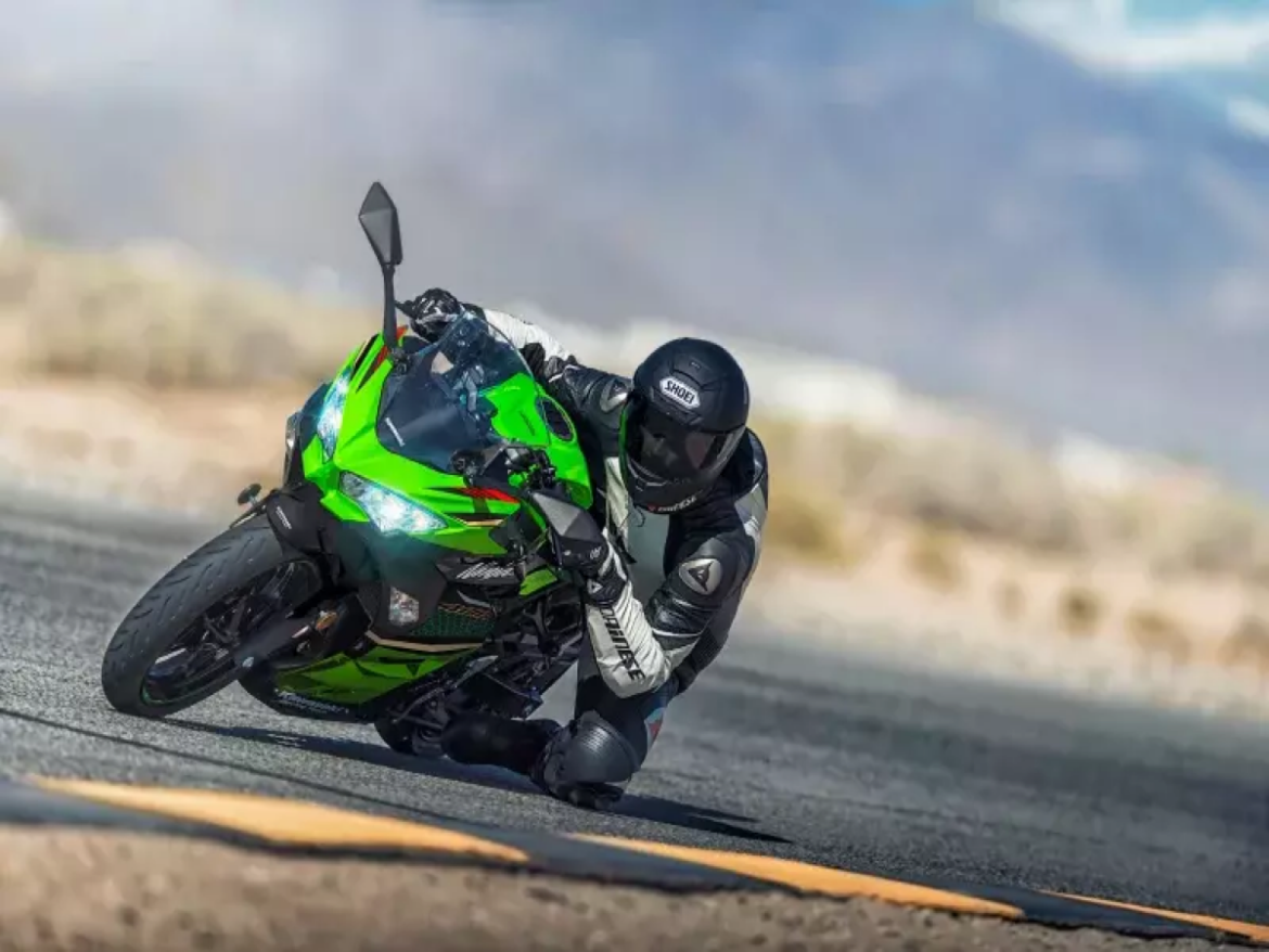 Kawasaki Ninja 400 2022; Ficha Técnica, Preço