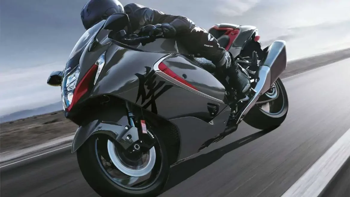 Suzuki Hayabusa chega com novas cores em 2023