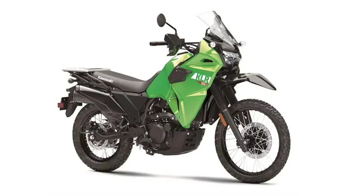 Novo KLR 650 S lidera pacote de modelos que retornam em 2023