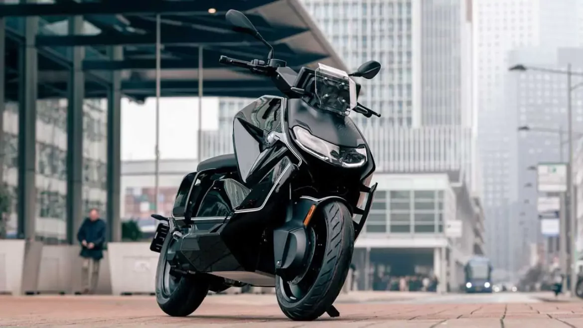 CE-04 100: A nova scooter da BMW