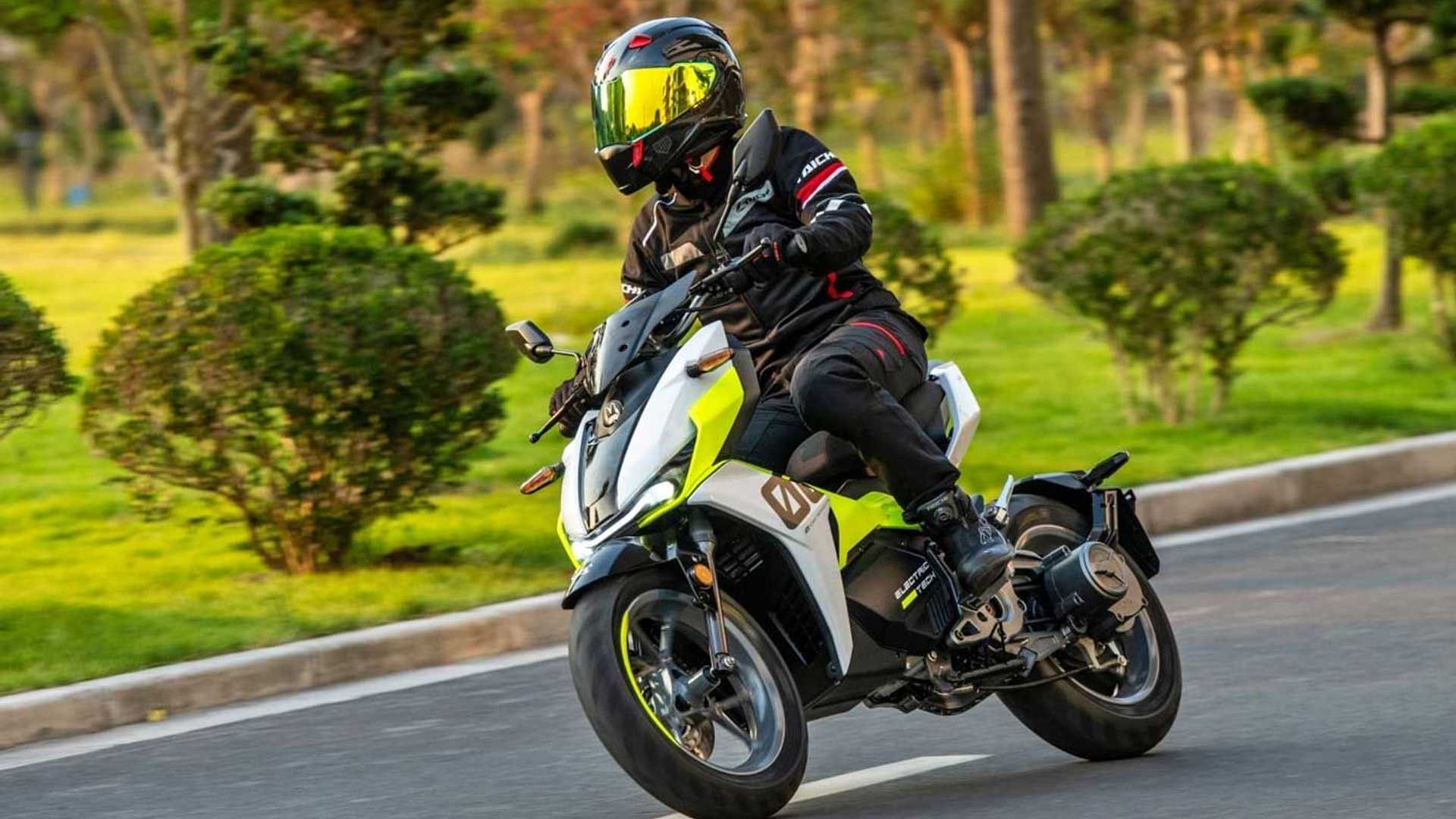 Scooter elétrica Felo FW06 chega à França Motos 2022