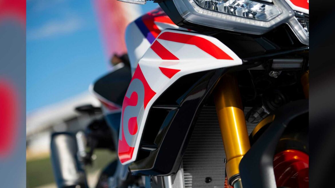 Aprilia RSV4 Factory e Tuono Factory Special Edition