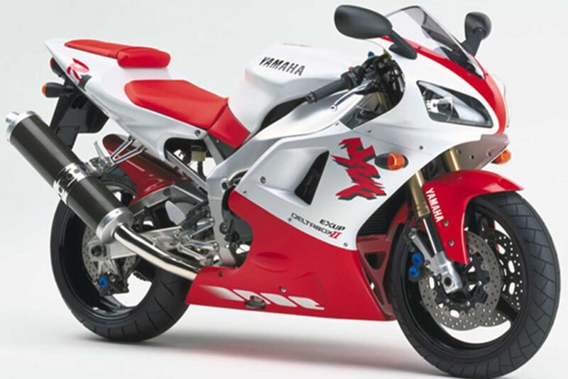 Yamaha R1 completa 25 anos