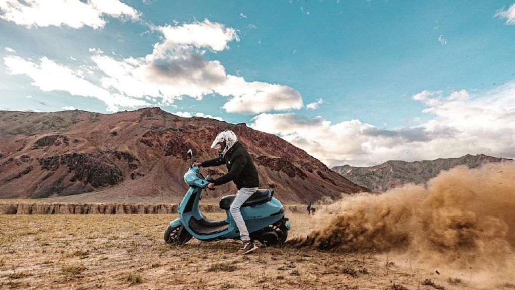 Ola Electric vende 30.000 novas scooters em abril