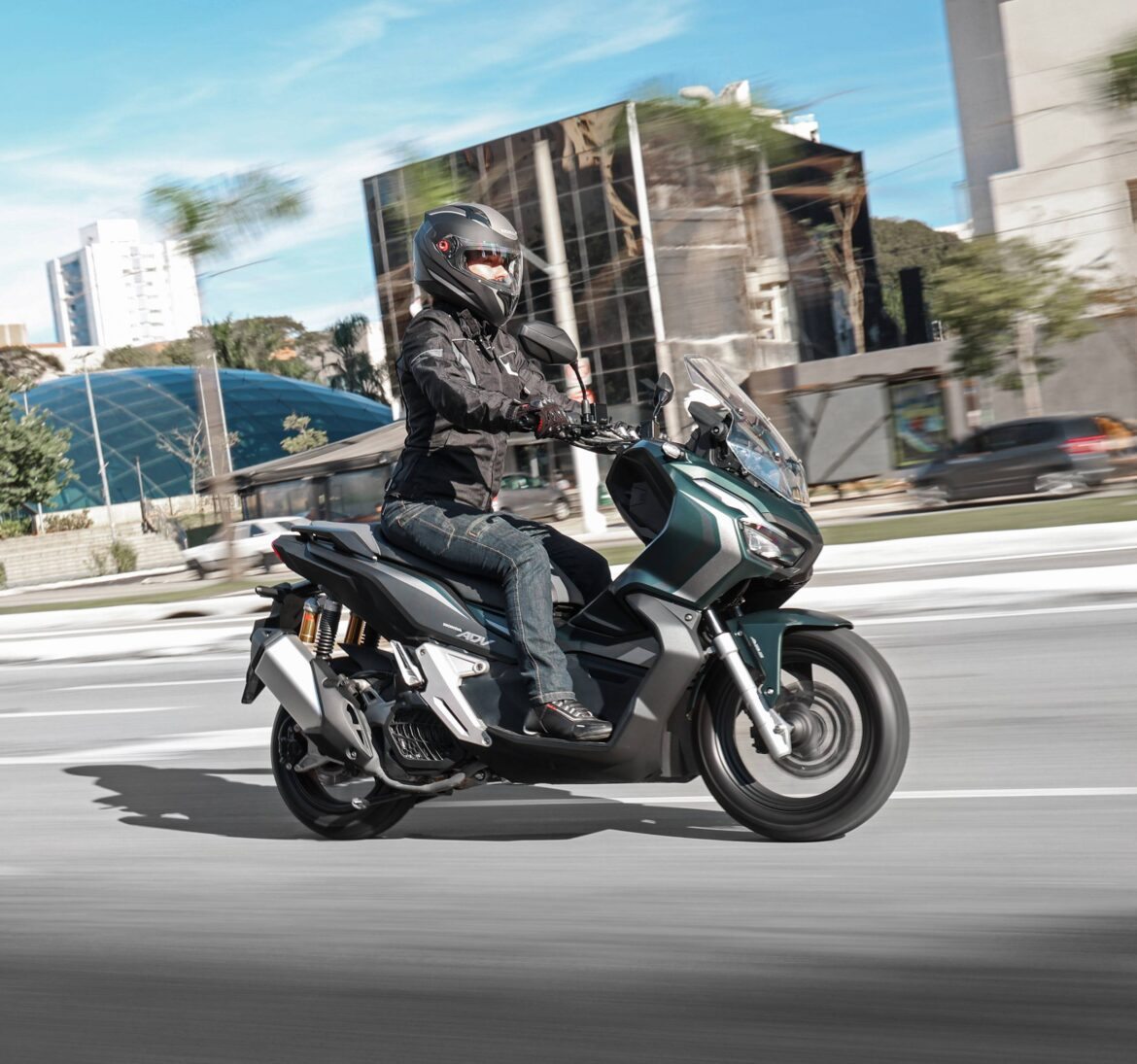 Honda ADV 150 2024: Ficha técnica, itens de série e preço