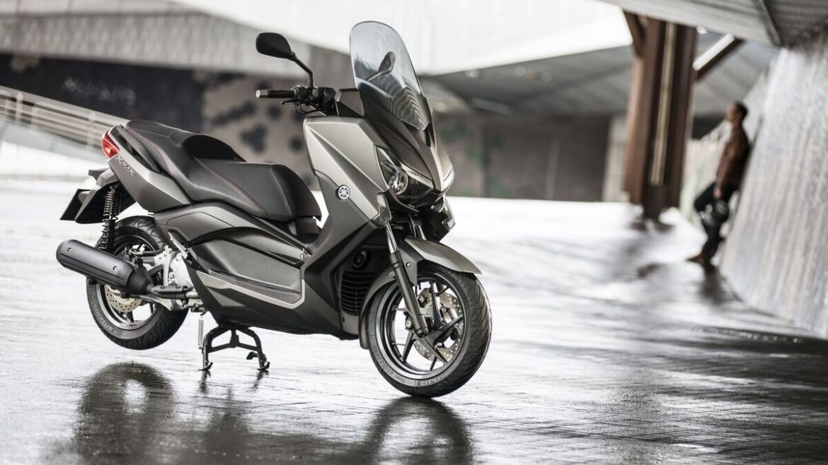 Yamaha XMAX 2024: Ficha técnica, itens de série e preços